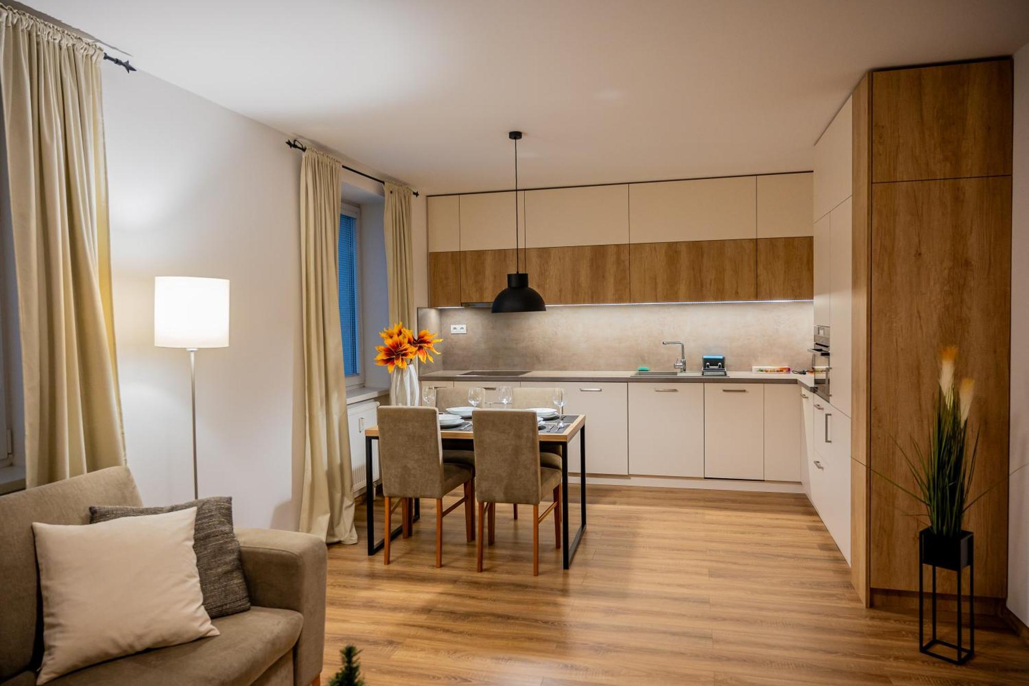 Old Town City Center Apartment 1 - Private Parking Included Кошице Екстериор снимка