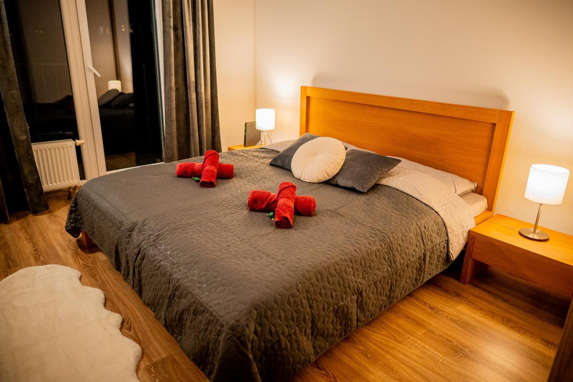 Old Town City Center Apartment 1 - Private Parking Included Кошице Екстериор снимка